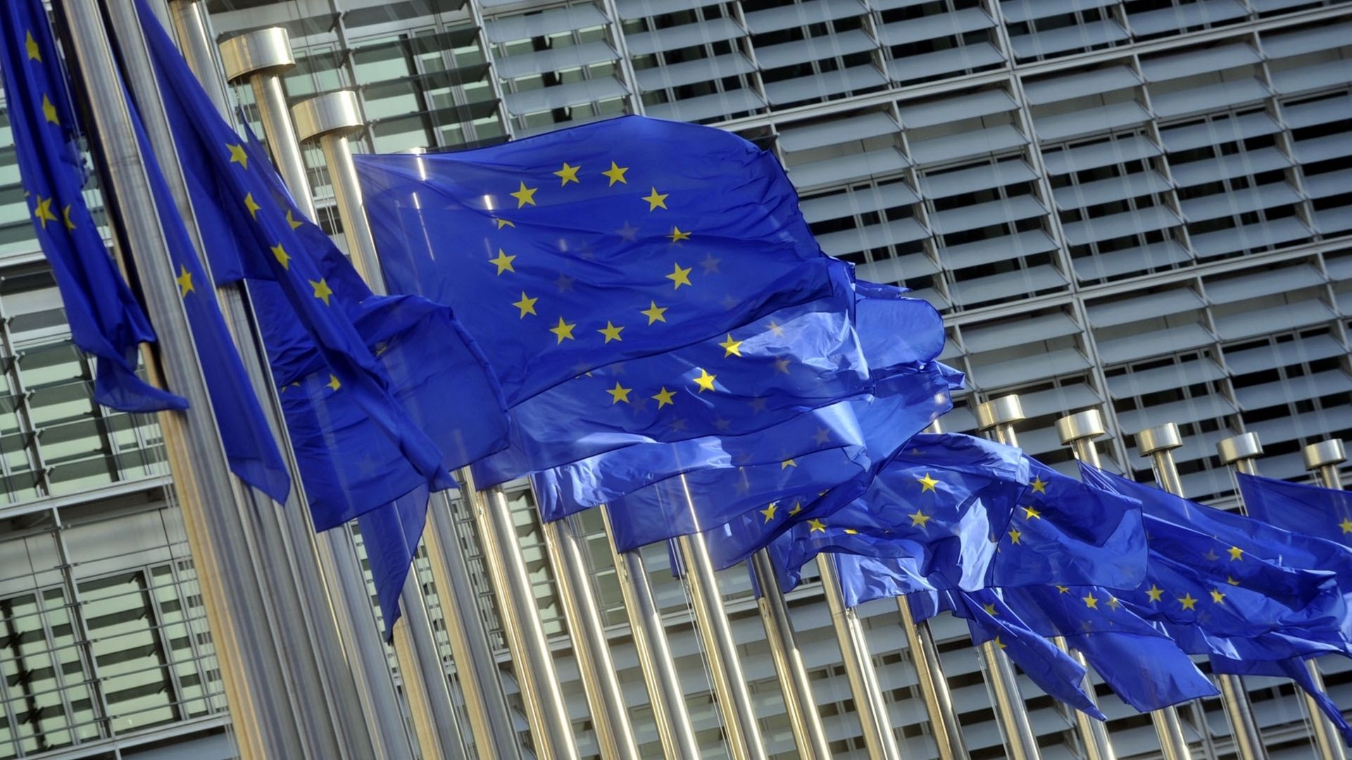 Direttiva Eurobollo Ecco la riforma Il Consiglio Europeo riformula le regole della tariffazione stradale v2