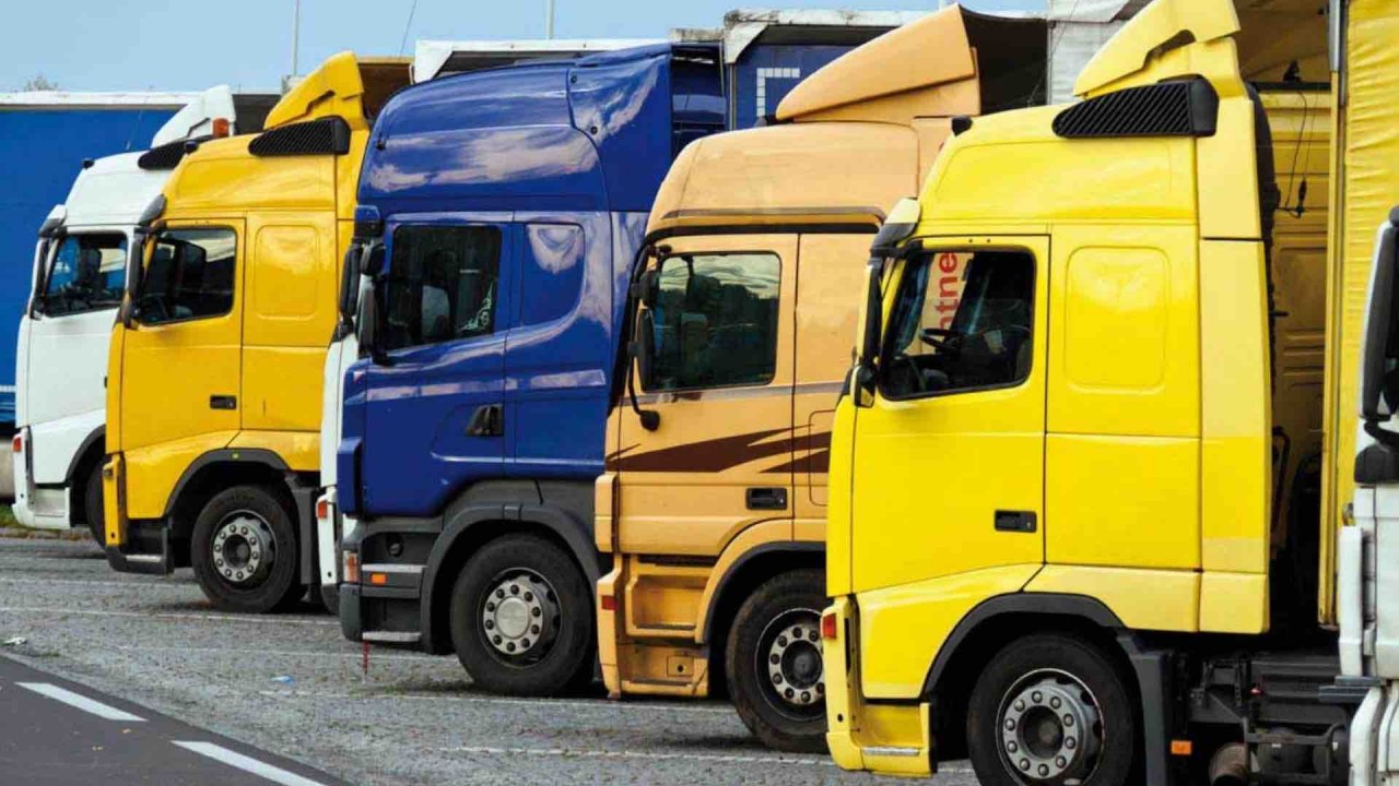 Documento unico di circolazione e di proprieta v2. Obbligo di utilizzo per le operazioni di minivoltura anche per i veicoli adibiti al trasporto merci